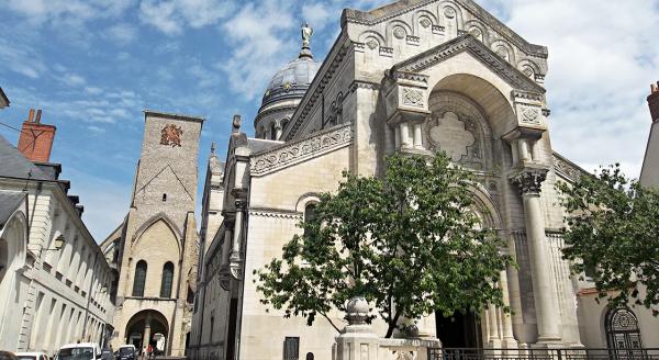 Photo - Basilique Saint-Martin